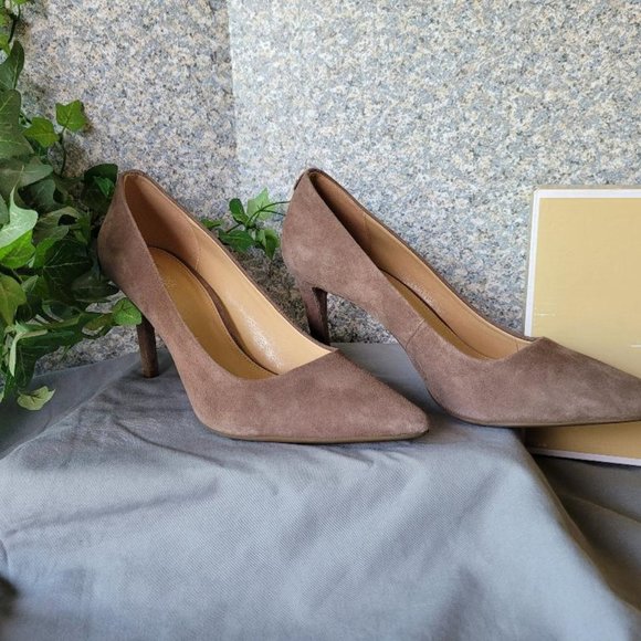 Michael Kors Shoes - Michael Kors Dorothy Suede Pumps